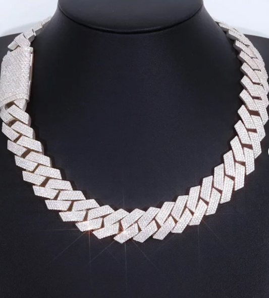 12mmm Moissanite VVS1 D