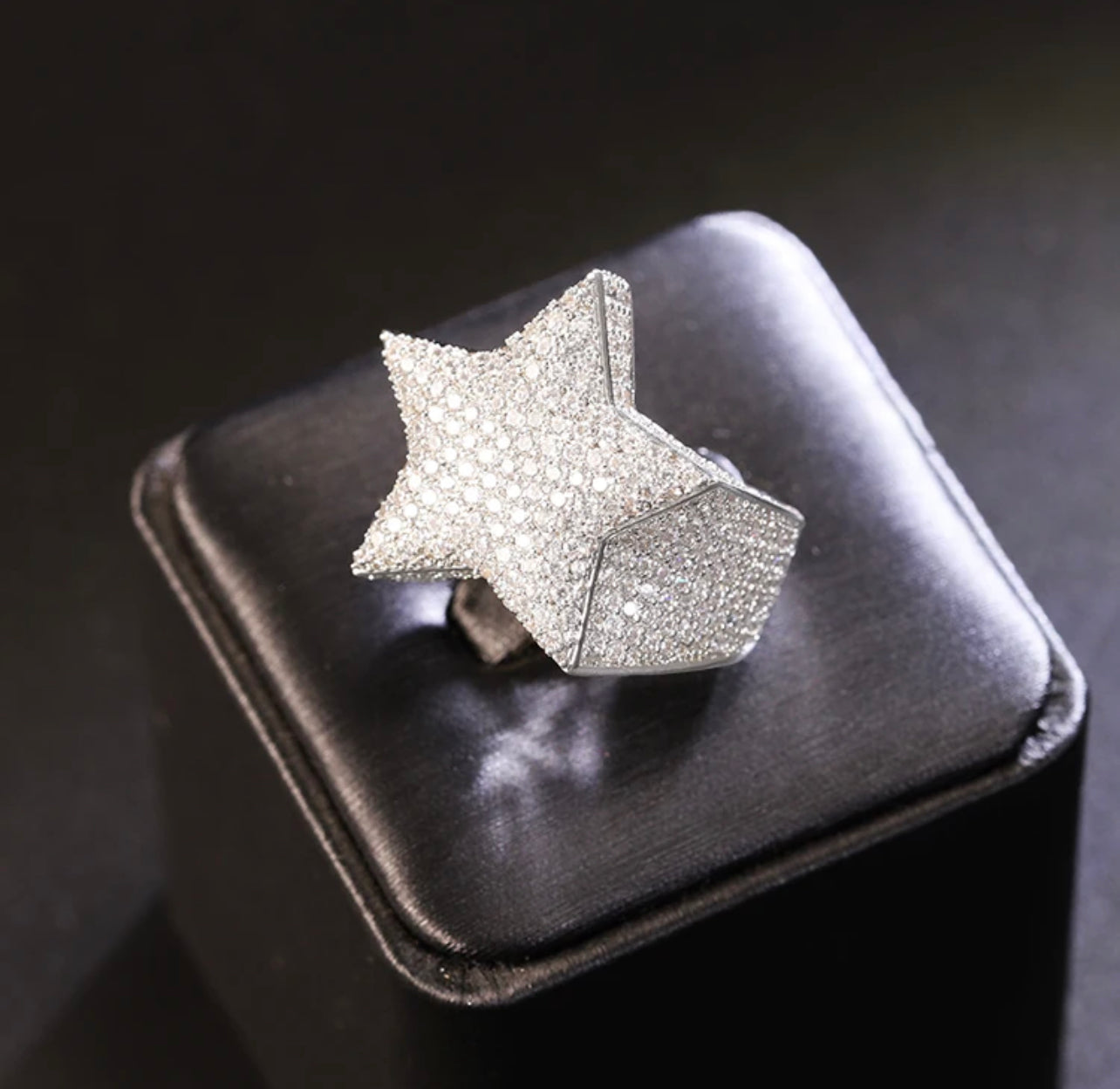 VVS D Star Ring