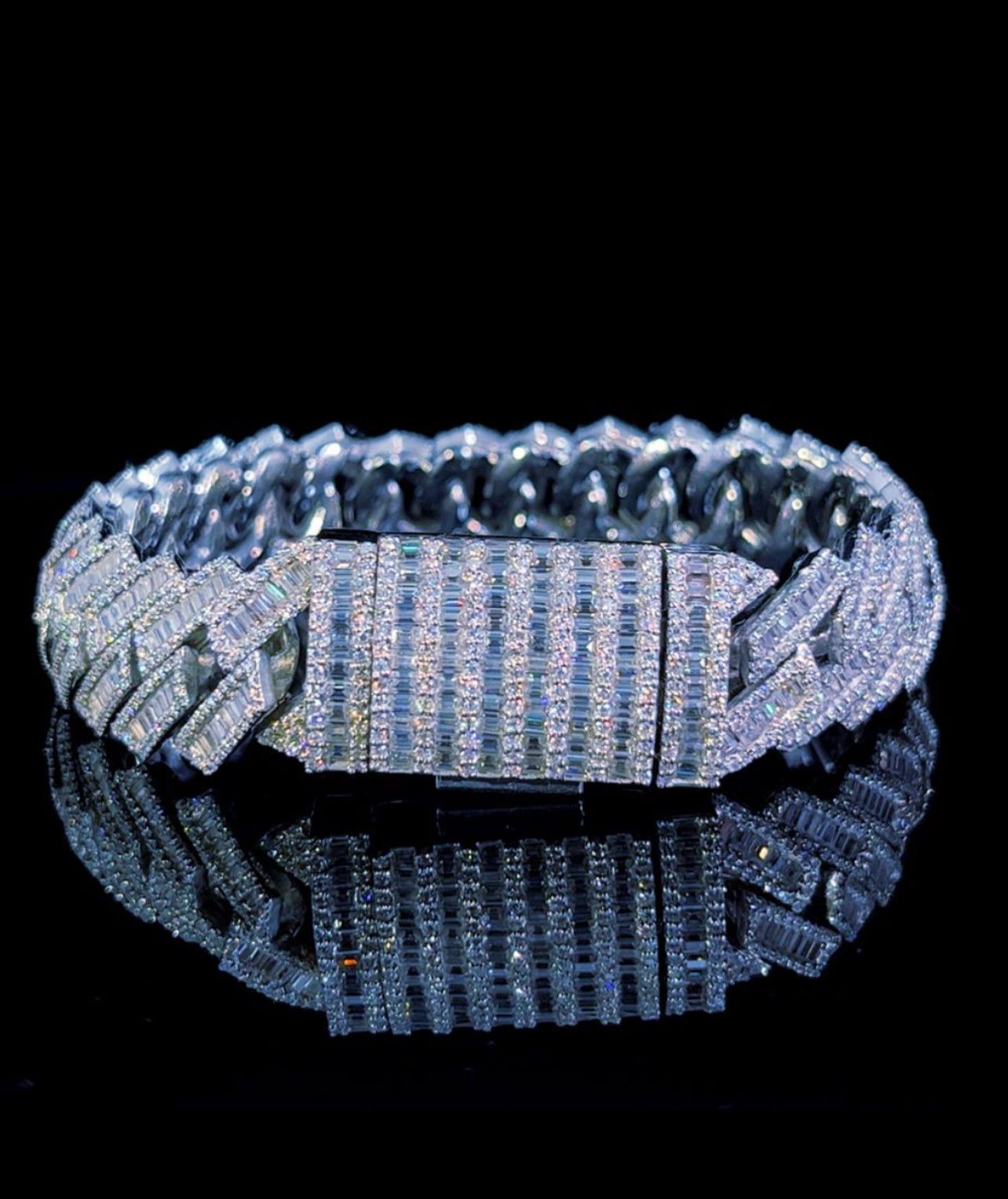 VVS D Bracelet in stock